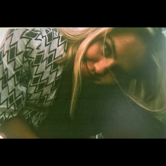 Meet your Posher, Aly - Picture 2 of 2